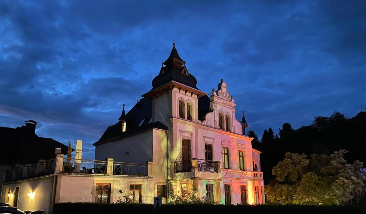 Schlossberg Weingut C.a. Haussmann *